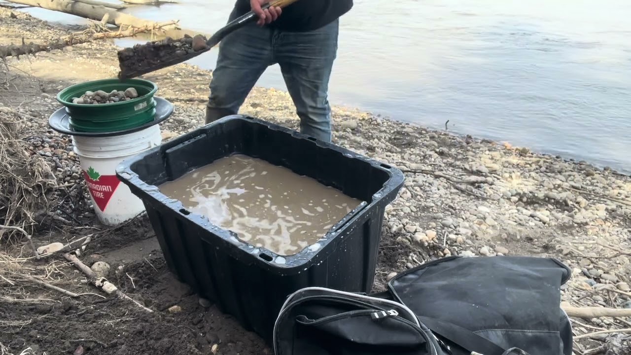 Prospecting and having fun love being on the river here's a way to get concentrate fast