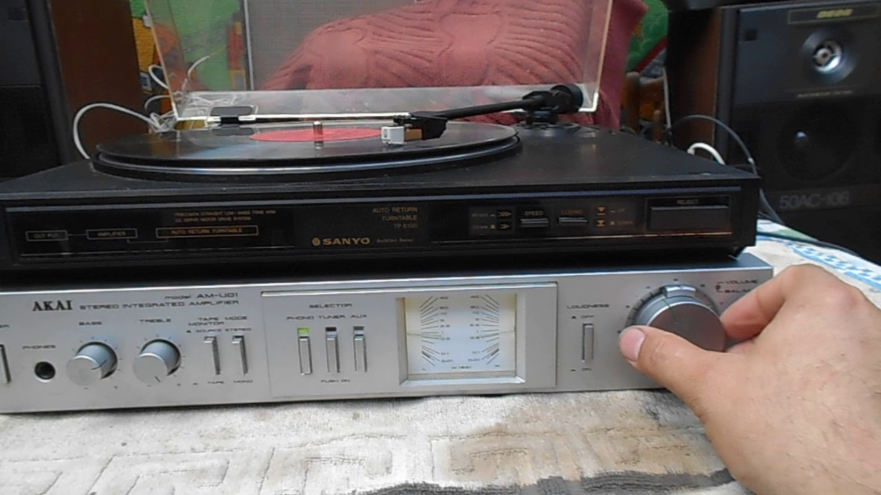 Усилитель AKAI - AM - U01