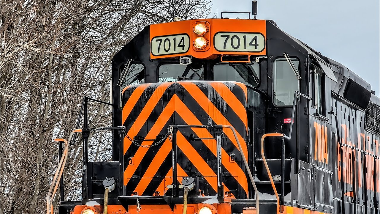 Major Tom - Peter Schilling; Railfan music video!