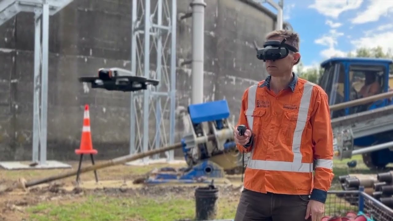 Come fly with me...200x240 Universal HDD rig installing 280m of 560 PE watermain