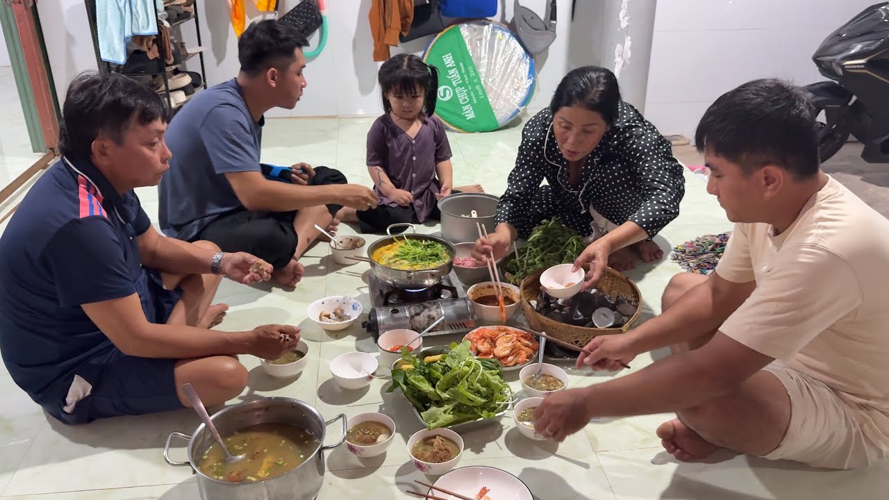 Về Quê xuống vuông mò sò dính toàn hàng khủng lần đầu cha vô bếp nấu ăn đãi cả nhà | TNCM 