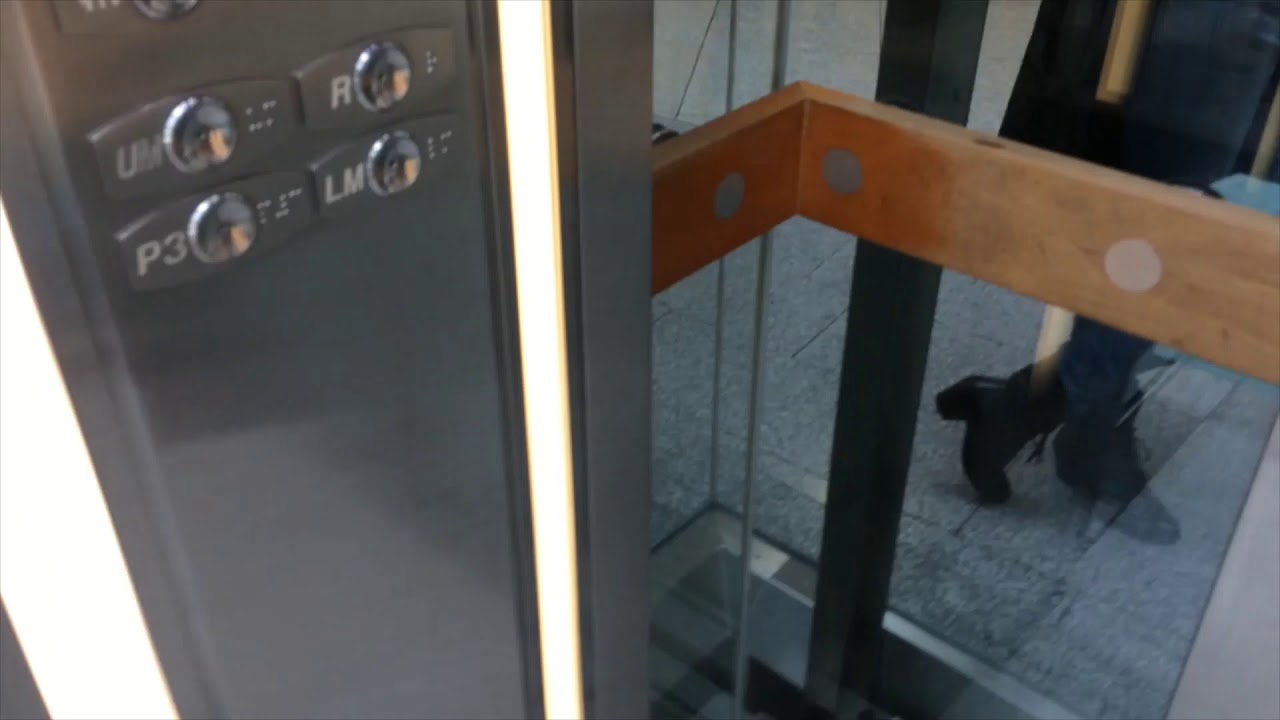 Almost Stuck in the Otis 2000 lift @ Churchill Square Shopping Centre, Brighton