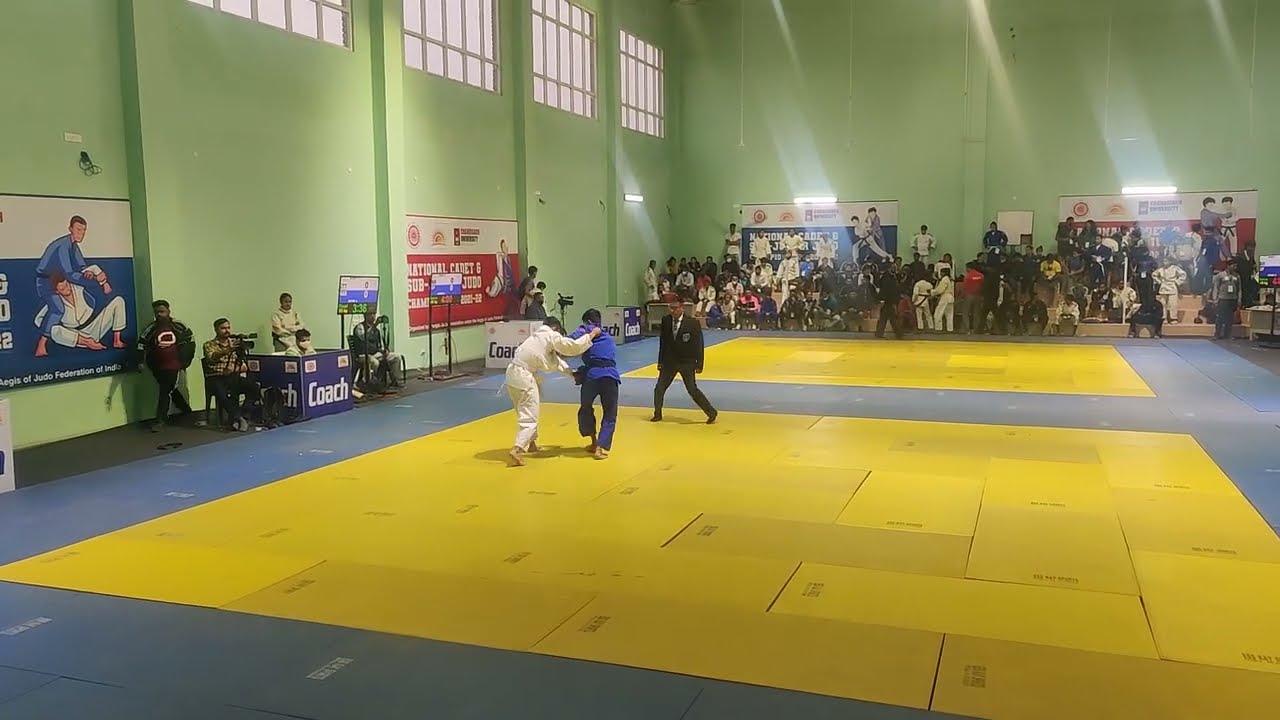 Piyush Singh {UTT) #white  vs  JATIN (HAR) #blue -60 kg Finals