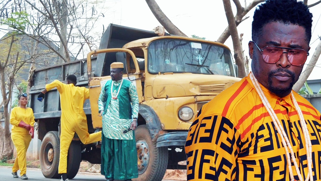 THE PRINCE WHO FELL FOR THE WASTE BIN GIRL THAT ALWAYS COME TO DISPOSE ROYAL WASTE#viralvideo #new