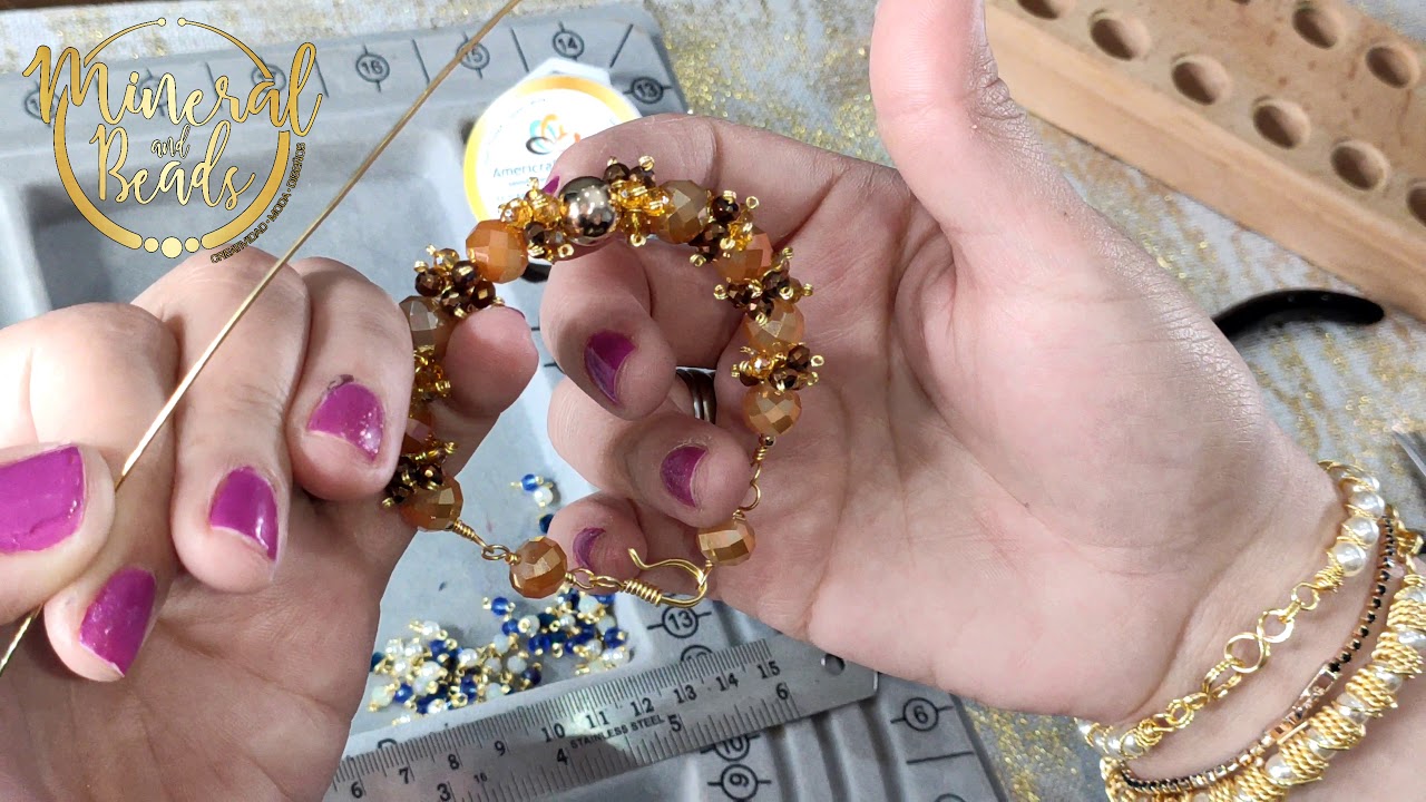 Cómo hacer una pulsera con solo alambres y cristales