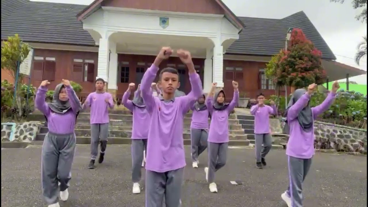 TUGAS PJOK, SENAM KREASI KELAS IX.C
