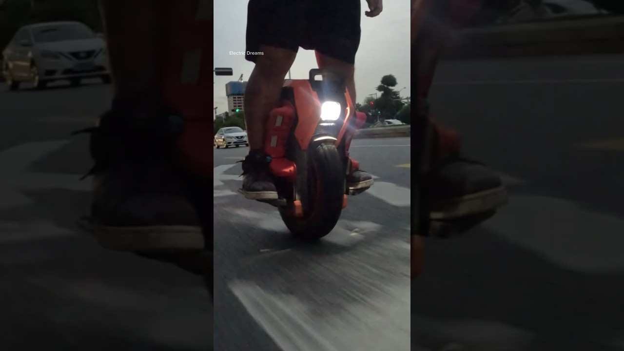 Quick Rip on the new INMOTION V14 #inmotion #euc #electricunicycle