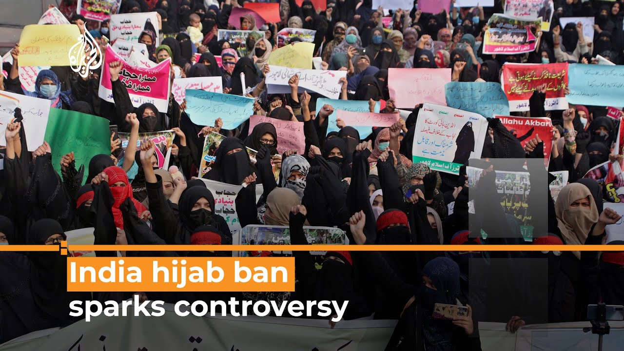 Outrage after Muslim student heckled by Hindu mob in India’s hijab row |Al Jazeera Newsfeed