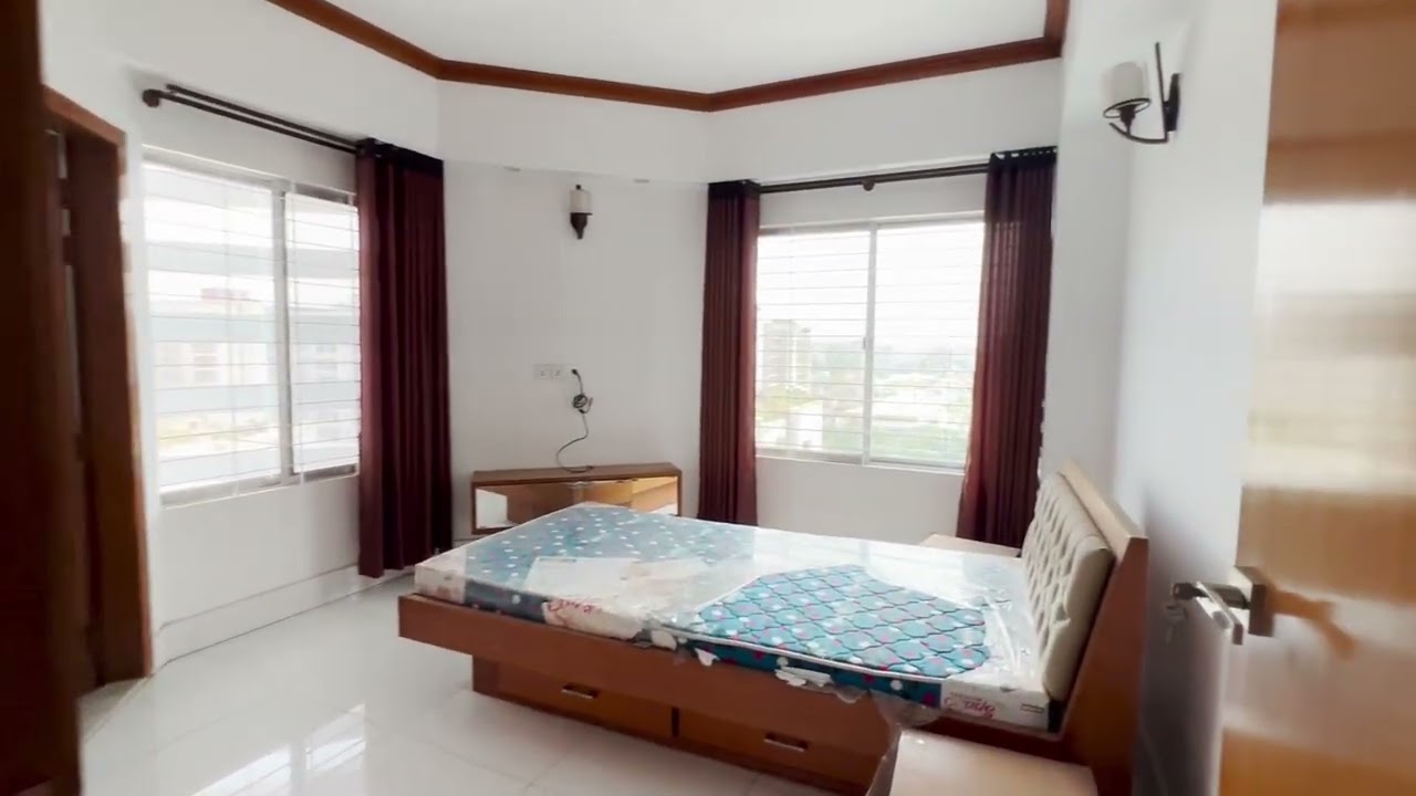 1850 Sft South Facing Apartment Available 11th floor for Sale in Dhanmondi.