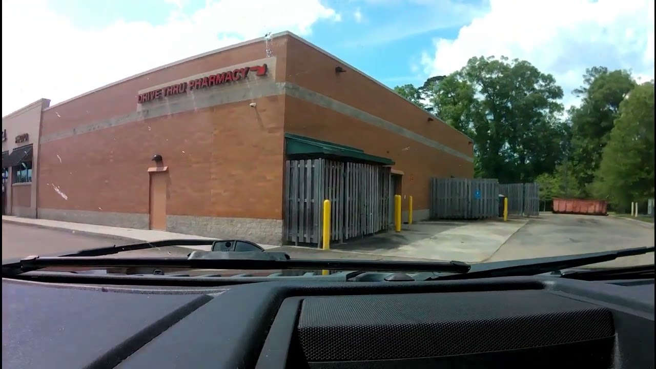 Amite , La  getting lunch old down town