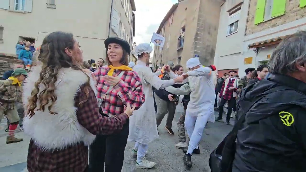 Fête de l'Ours Saint-Laurent-de-Cerdans mars 2026 L'Estaca 💃🕺🏻