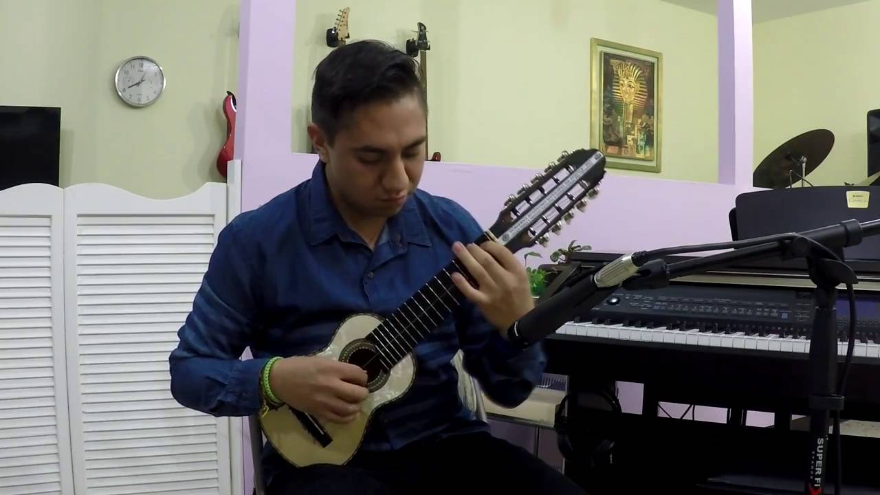Carlos Castillo - La Llorona (Charango) 2016