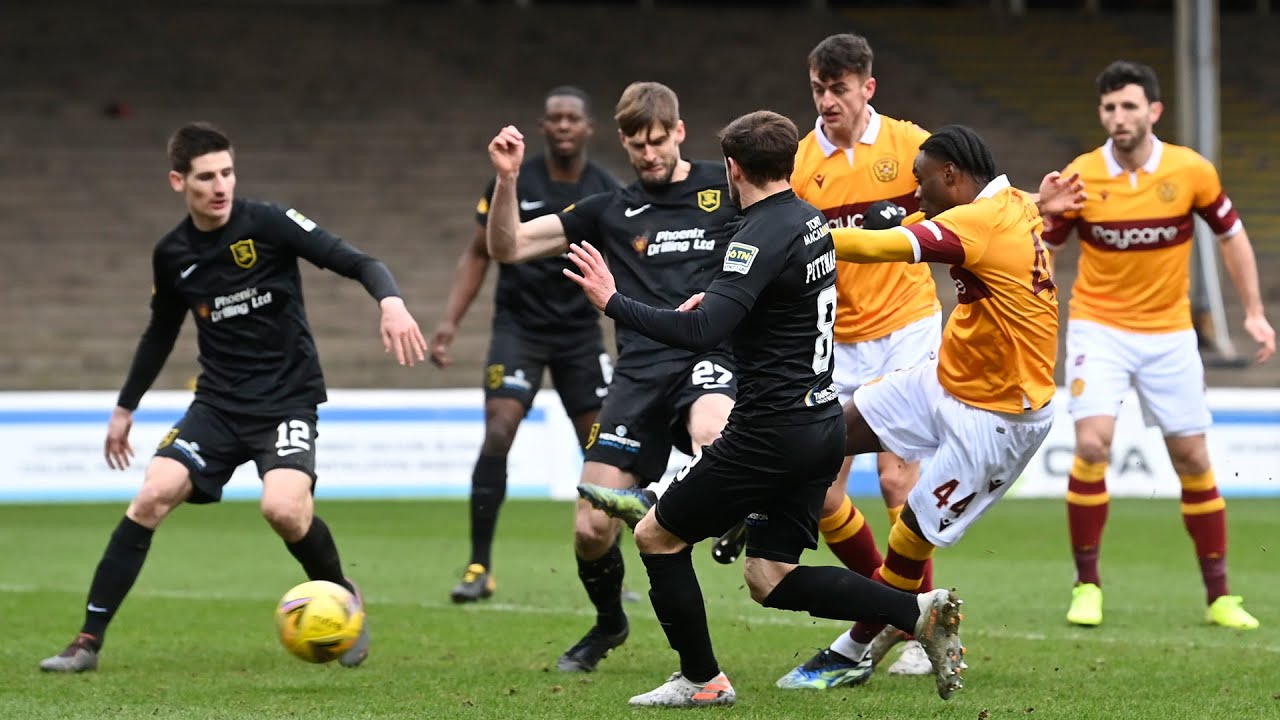 Devante Cole scores his second for Motherwell v Livingston