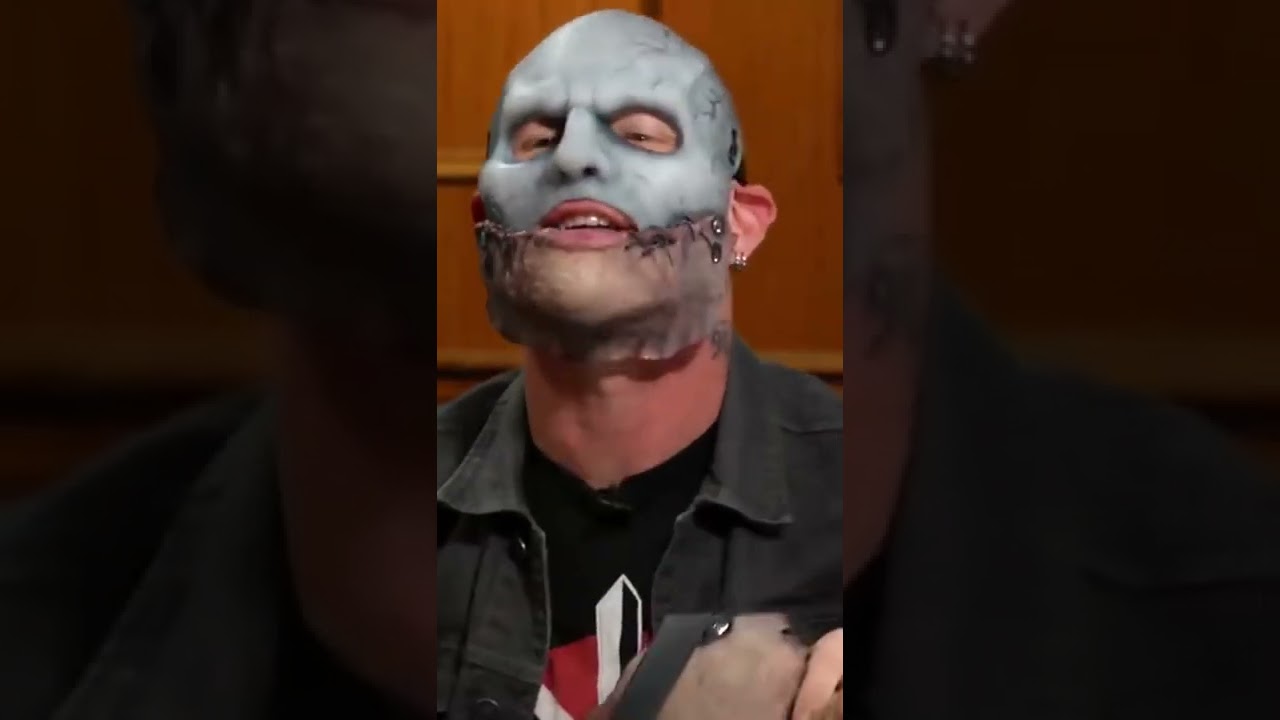Put Your mask on corey taylor #slipknot  #coreytaylor