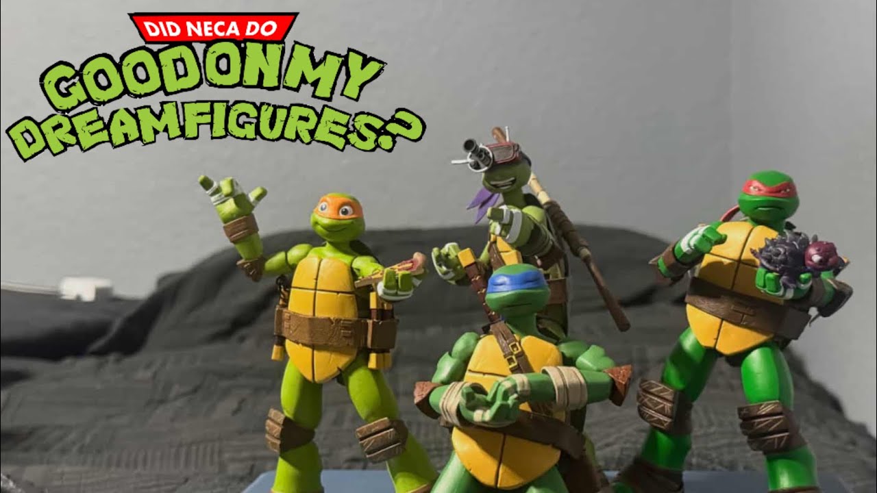 Opening and looking at the Neca 2012 Teenage Mutant Ninja Turtles action figures