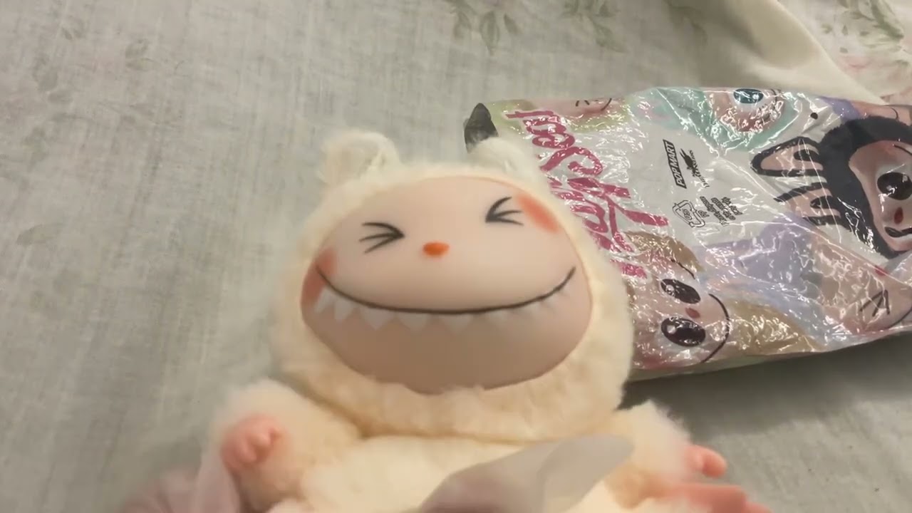 يا قايز وصلتني لابوبو من اختي واشكرها على لابوبو وا لا تنسون لايك و اشتراك🩷🥳