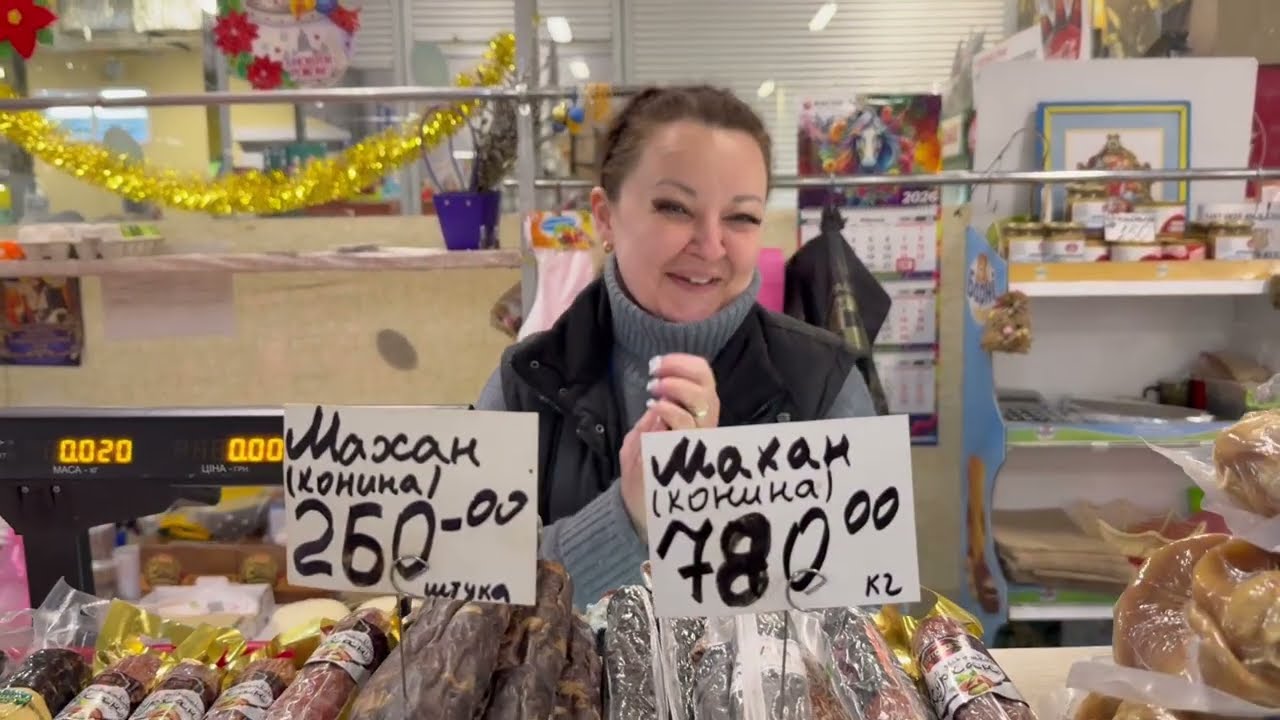 ЦІНИ НА БАЗАРІ в КИЄВІ. САЛО ГРЕБУТЬ КІЛОГРАМАМИ ТА В ПАКЕТ. 