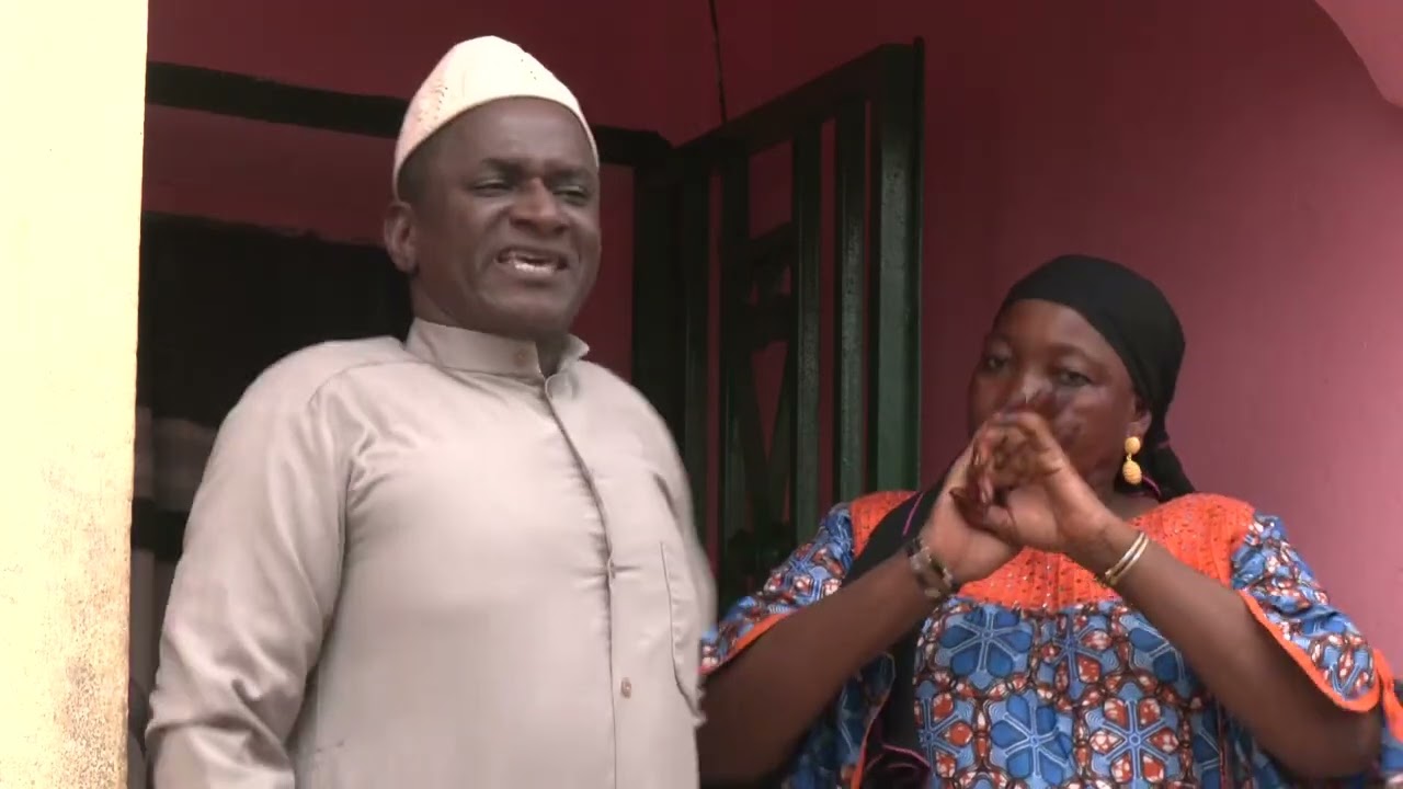 La artiste Guinéen mohamed  Guinée hakabhe