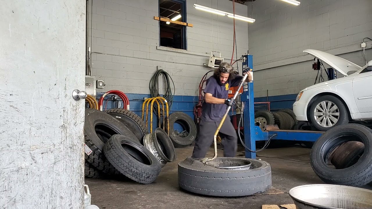 how to change 22.5 truck tires