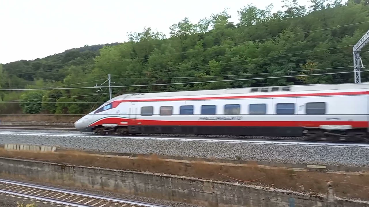 Treni ad Alta Velocità nella Direttissima Firenze Roma in transito ad Orvieto