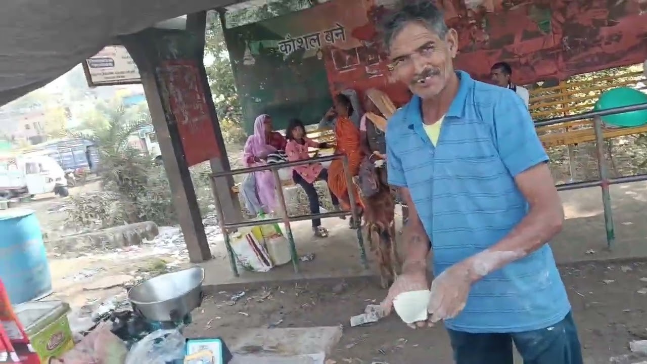 Aaj sabji lene Gaye market me
