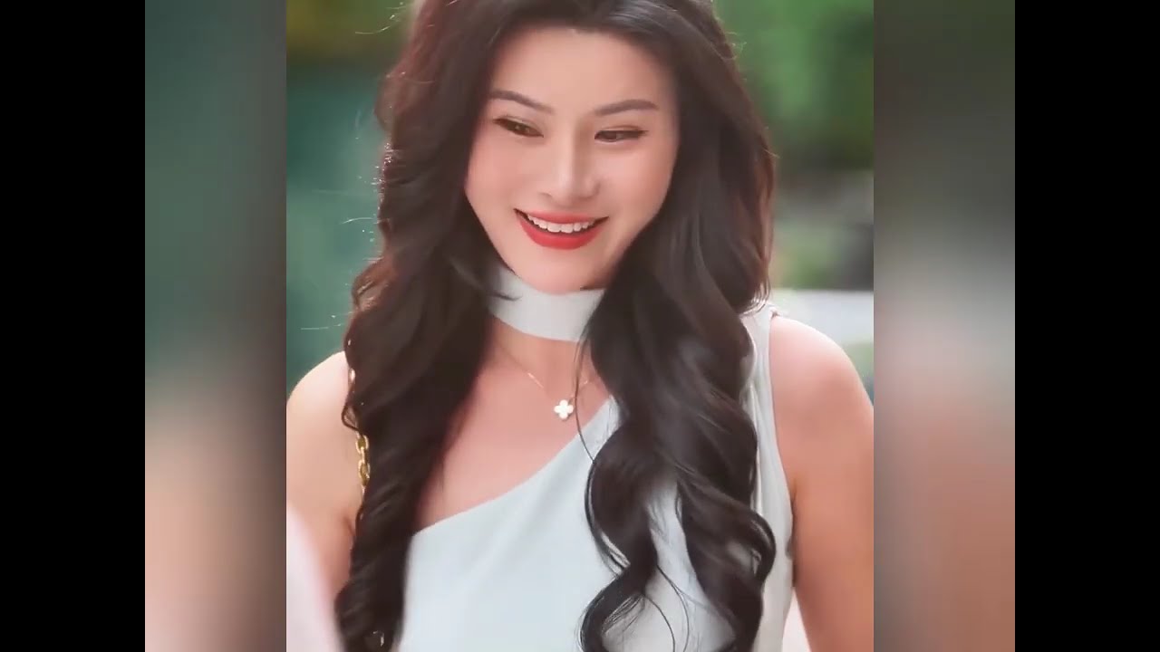 CEO bất lực tưởng tim đã chết—đến khi cô gái dịu dàng hôn môi, anh không thể kìm nén nữa…