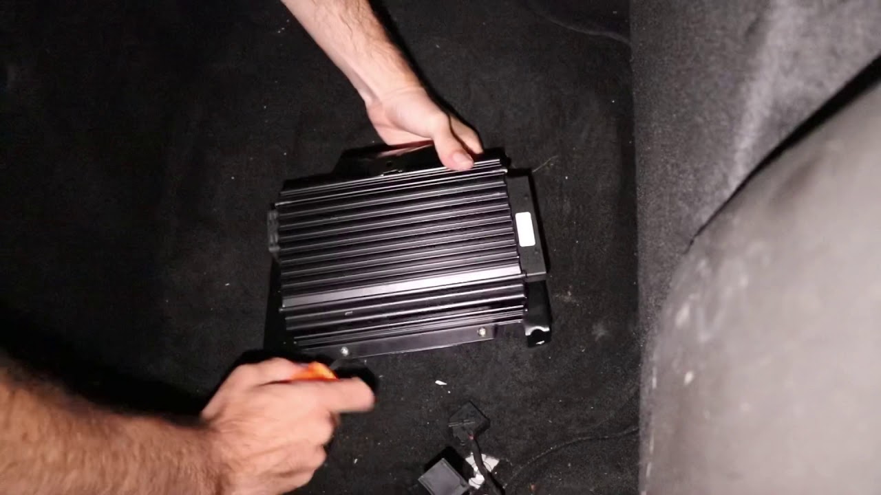 Removing a Broken Bose Amplifier from my Porsche 996 C4S Cab