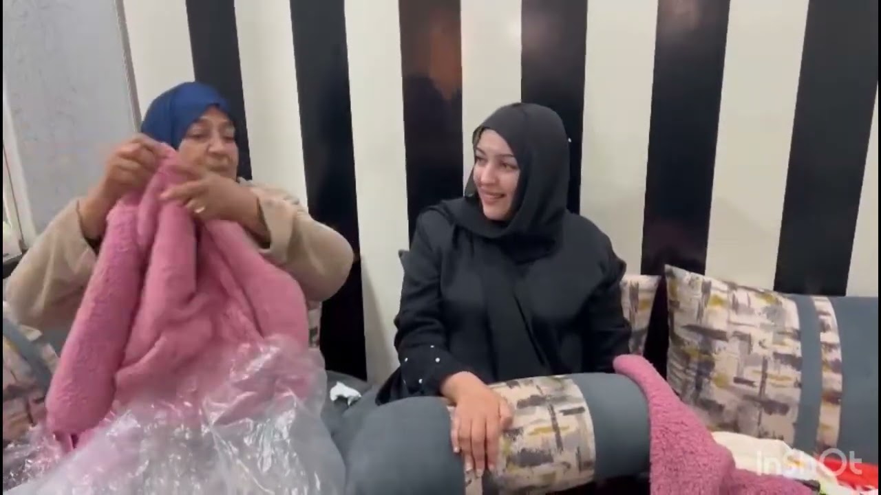 الله يجزيك بالخير اختي سوسو بنت جزاير رسلت لي فلوس وشريت بيها حويج البرد والله فرحت