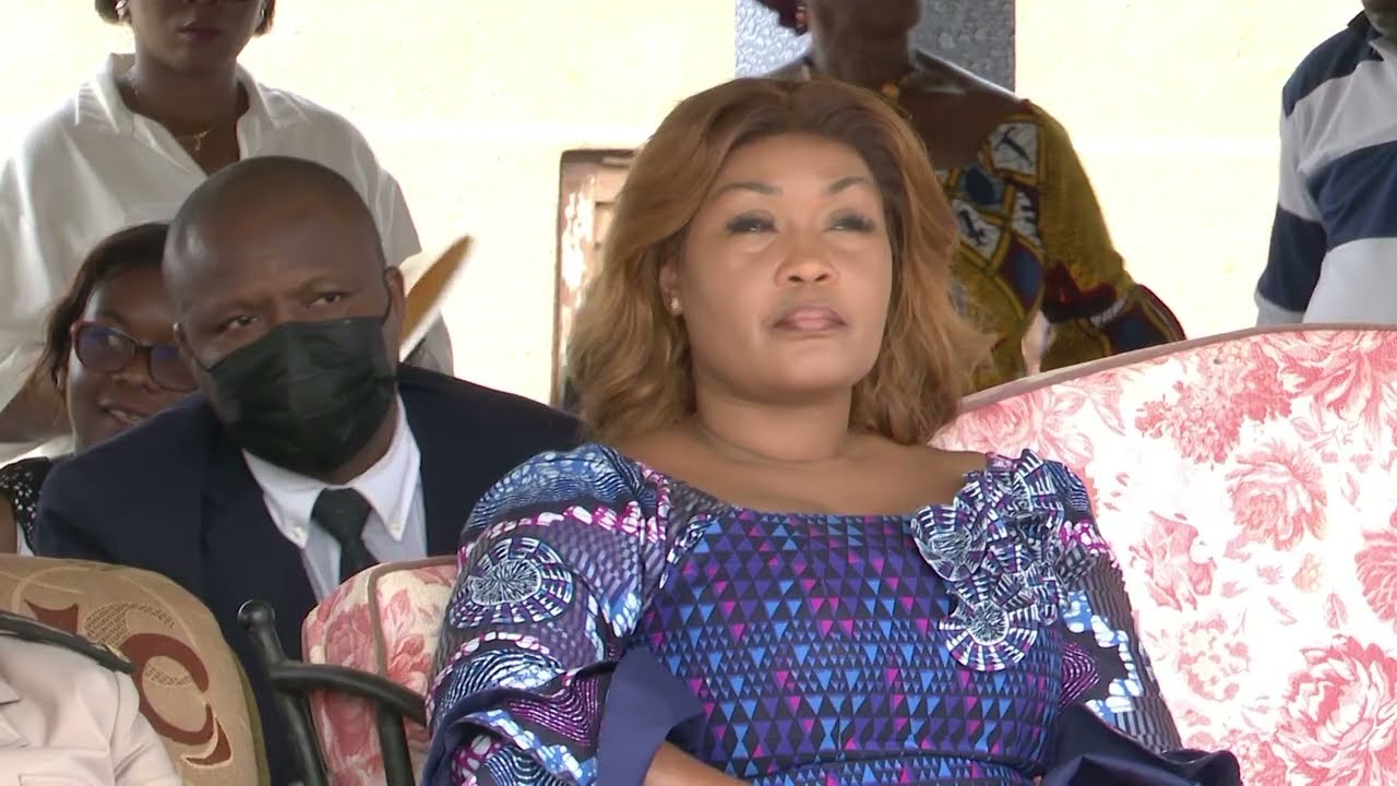 Alépé : la ministre Belmonde DOGO réconforte les populations de Kodiossou après une tornade