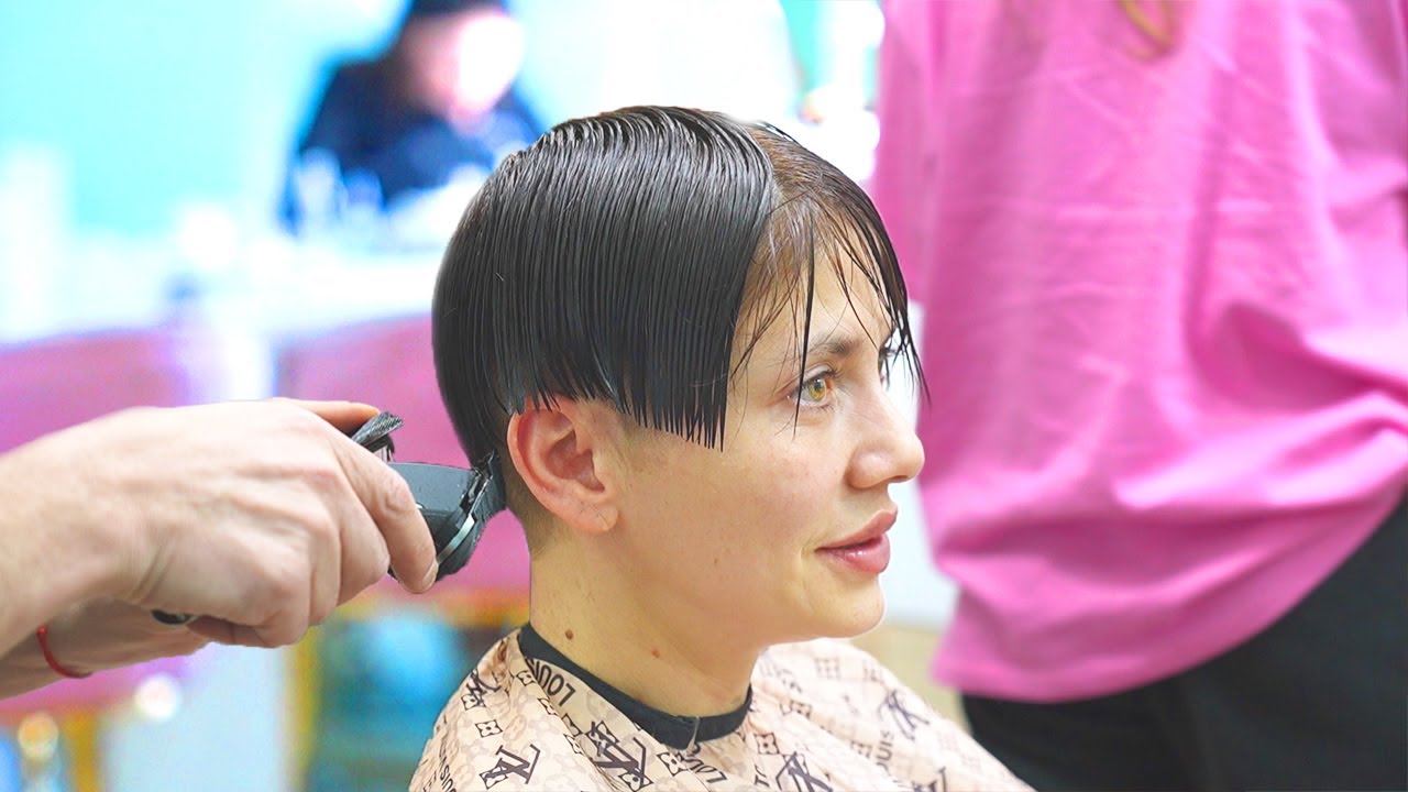 SUPER SHORT HAIRCUT - SHAVED SIDES PIXIE BOB WITH UNDERCUT