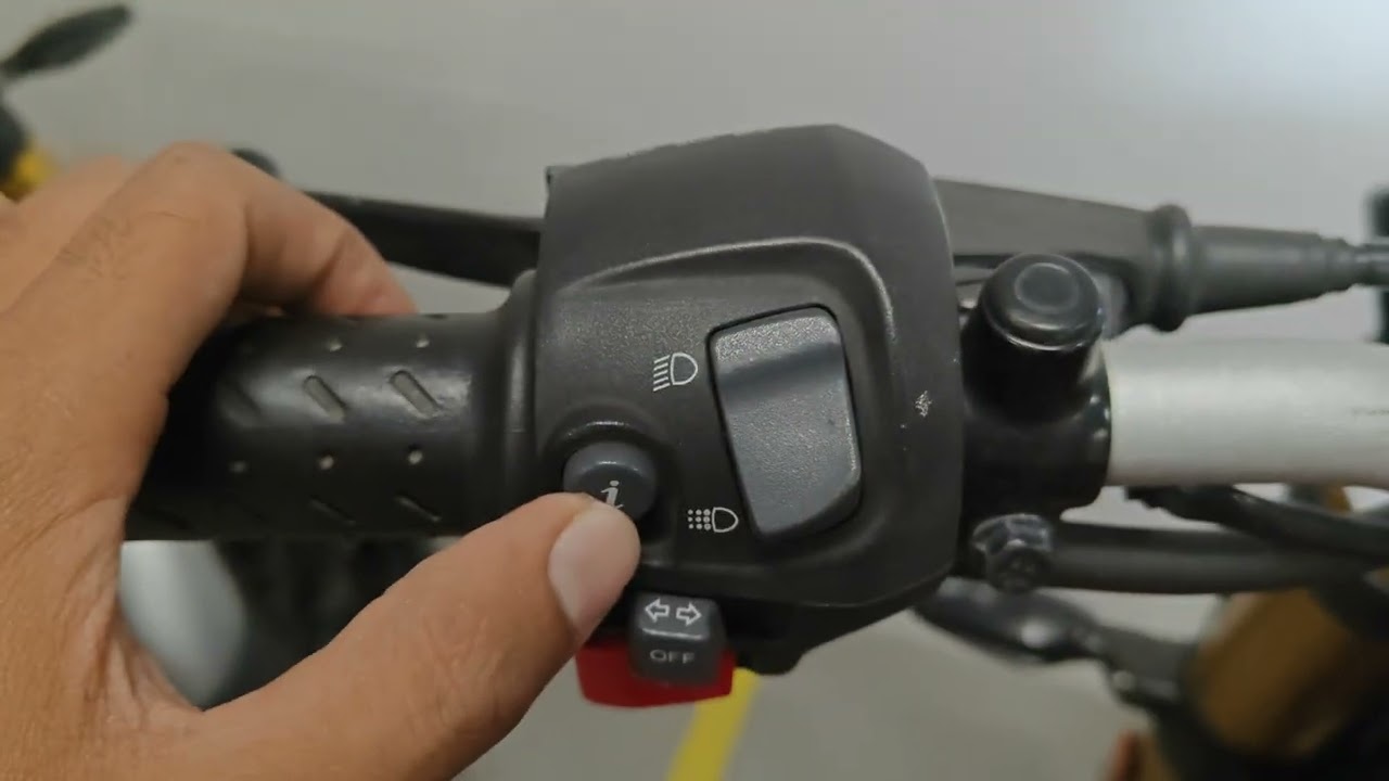 Triumph Speed / Scram 400 Instrument Cluster / Speedometer / Riding Modes.