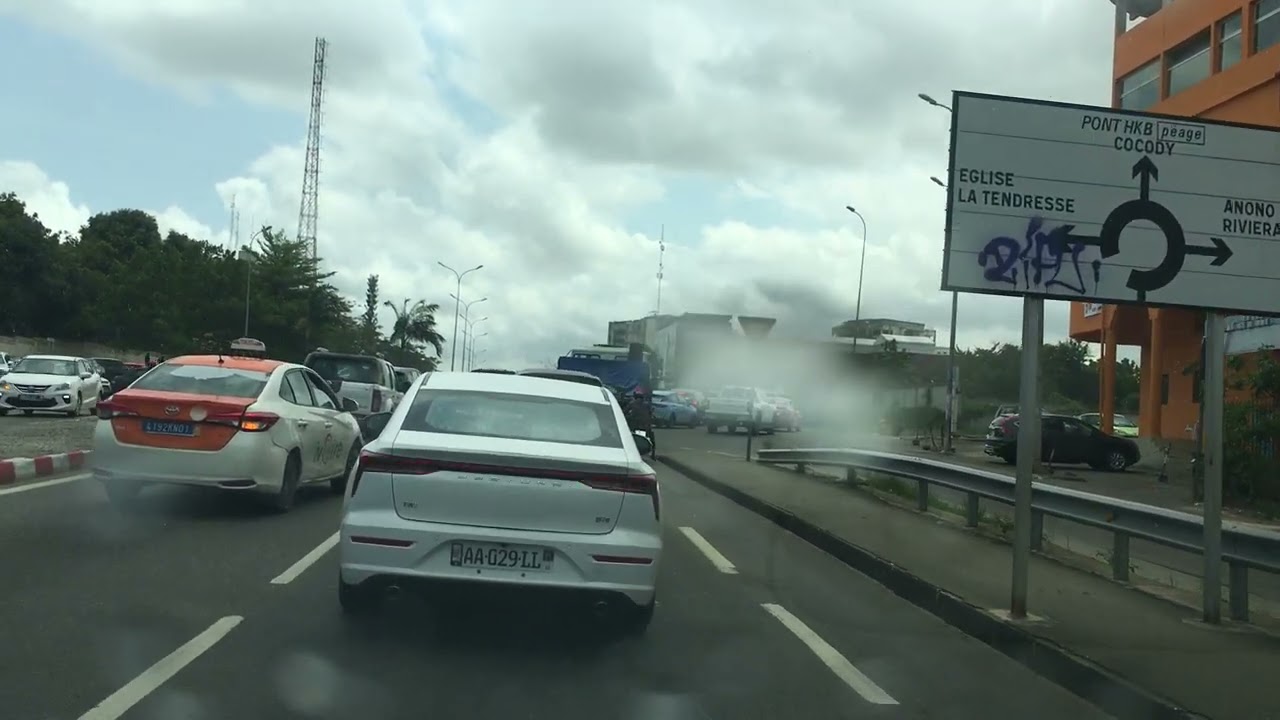 l'échangeur faya Abidjan livré, admirons ensemble l'œuvre. l'échangeur de Koumassi pour bientôt.