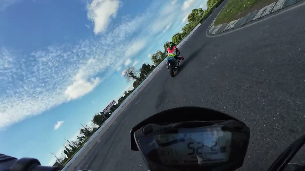 Unlucky riders chain falls off at Mondello Park track day! Novice group - Session 1 - 4th May 2024