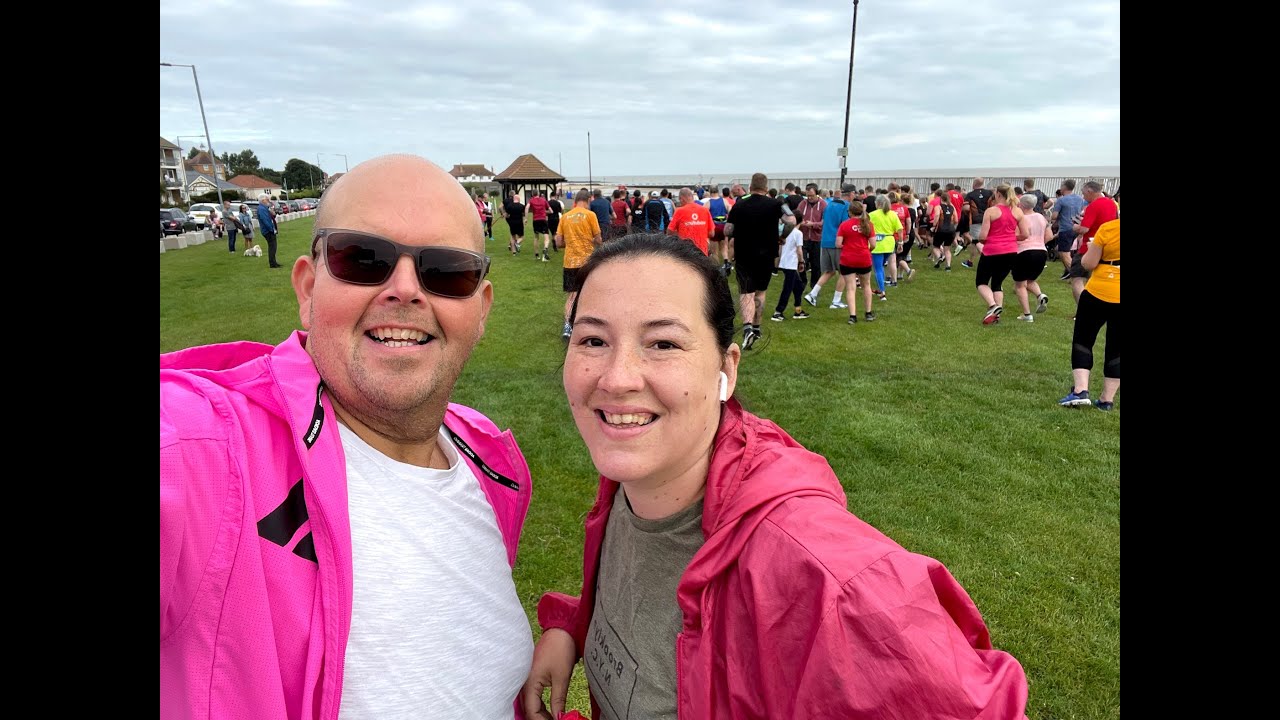 Clacton Seafront ParkRun - Clacton-on-Sea, Essex - Walking 5k with Jody Bunting & Clare