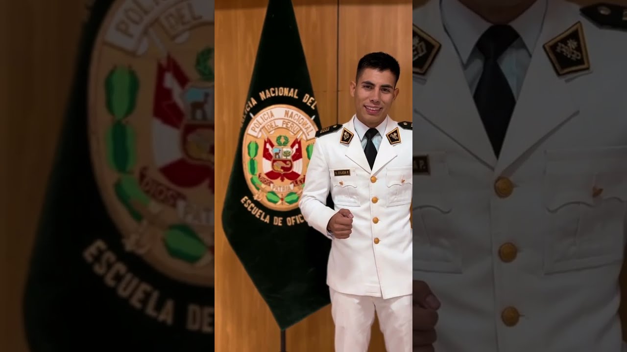 Cadetes de la Escuela de Oficiales declaman el poema Los Heraldos Negros de C&eacute;sar Vallejo