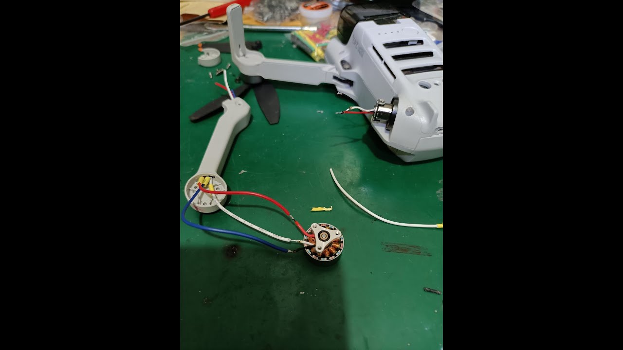 Comprobar el motor de un Dron DJI Mini