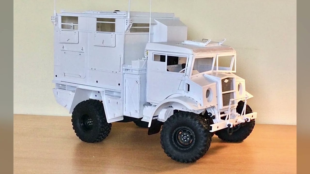 1/8th BIG scale : 1942 CMP Chevy C15 truck - scratchbuilt on RC chassis.