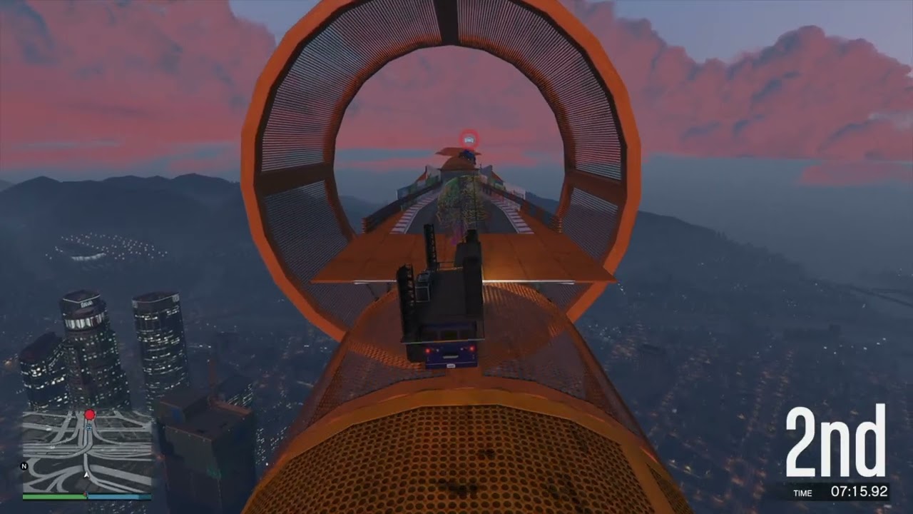 TRY NOT TO FALL OFF THE SUPER DANGEROUS LOOP IN THIS GTA 5 FACE TO FACE RACE!