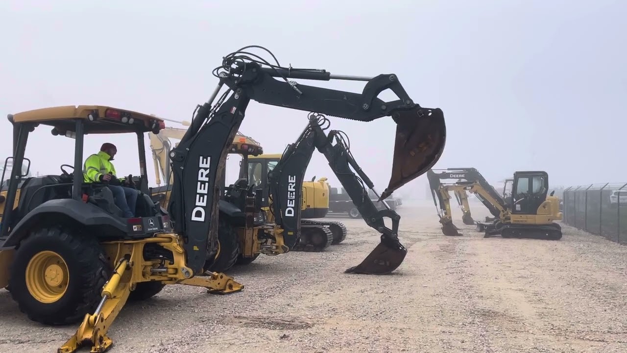 2016 John Deere 310SL Backhoe (Q1243)