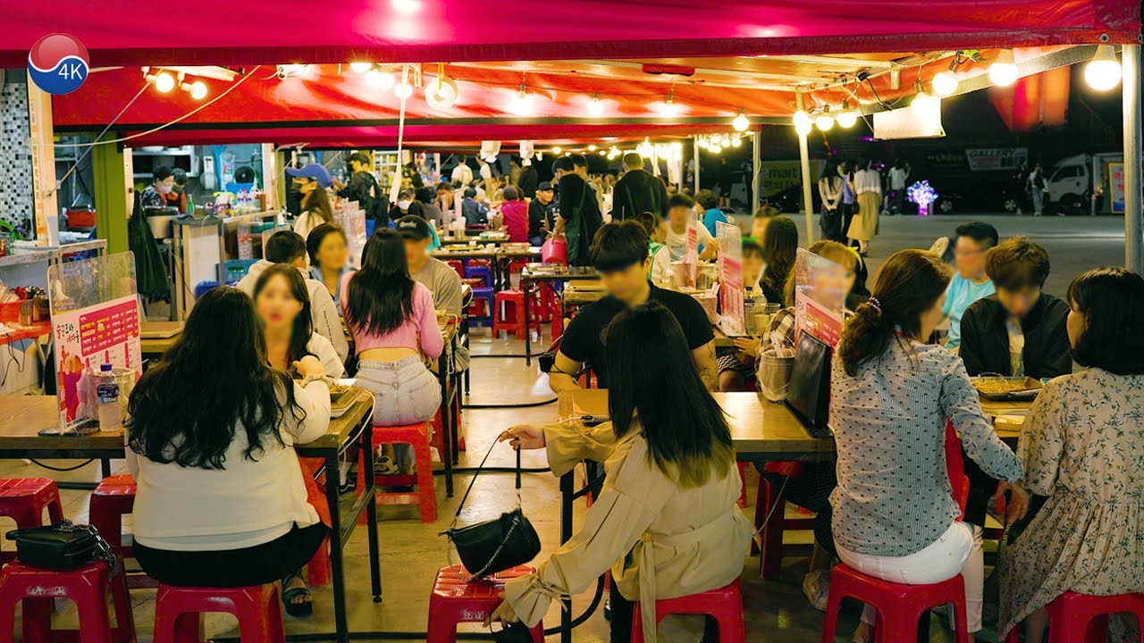 여수 낭만포차 밤바다 콧바람 야경투어 함께 걸어요. 뱃고동 소리 들으며 하멜등대 길을 거니는 휴일 저녁 풍경, 서울 트래블 워커.