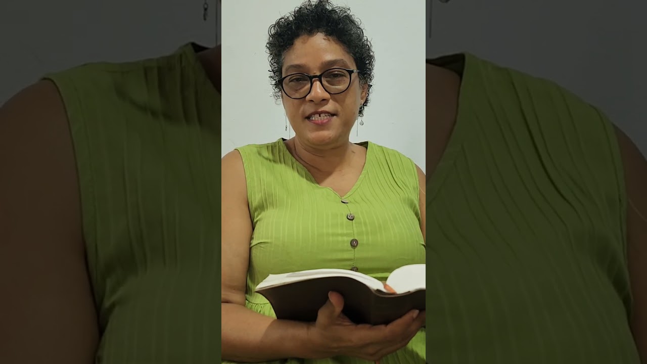 Chapitre 14 – Évangile selon saint MatthieuDans ce chapitre, nous voyons Jésus nourrir la foule..