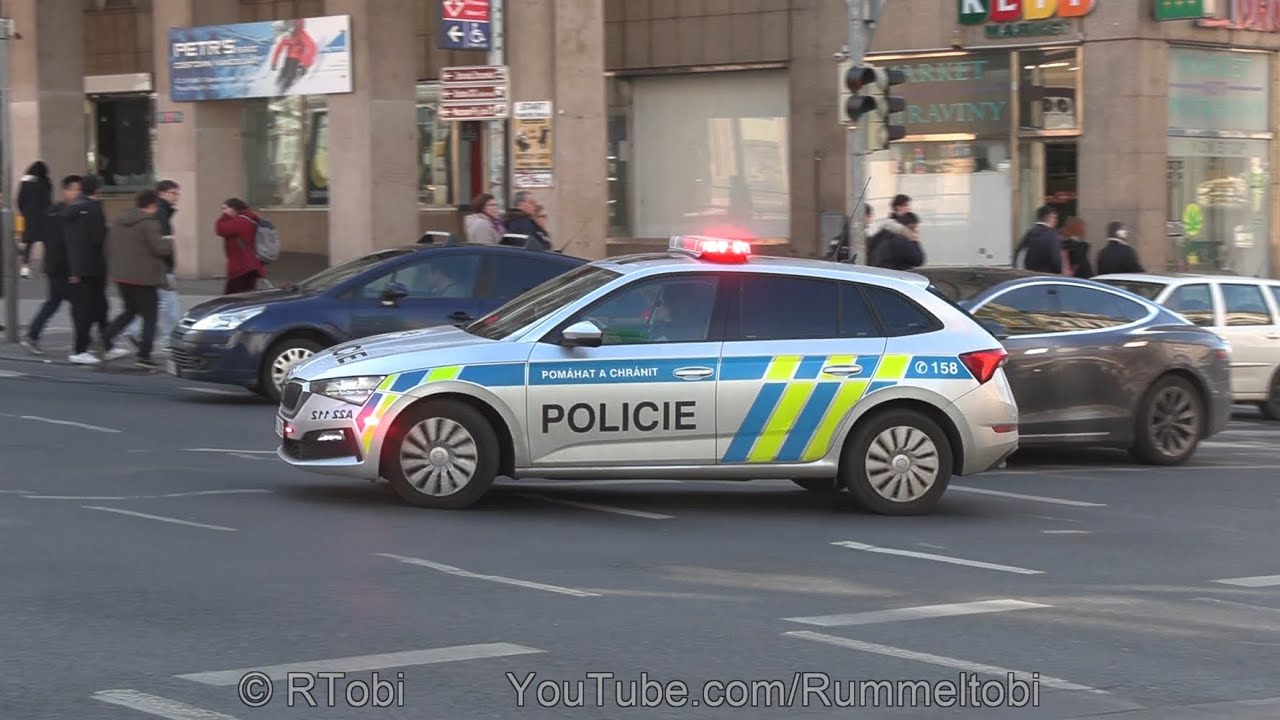 Prague Police Skoda Scala cruiser responding | Praha Policie ČR Škoda Scala [CZ | 17.3.2023]