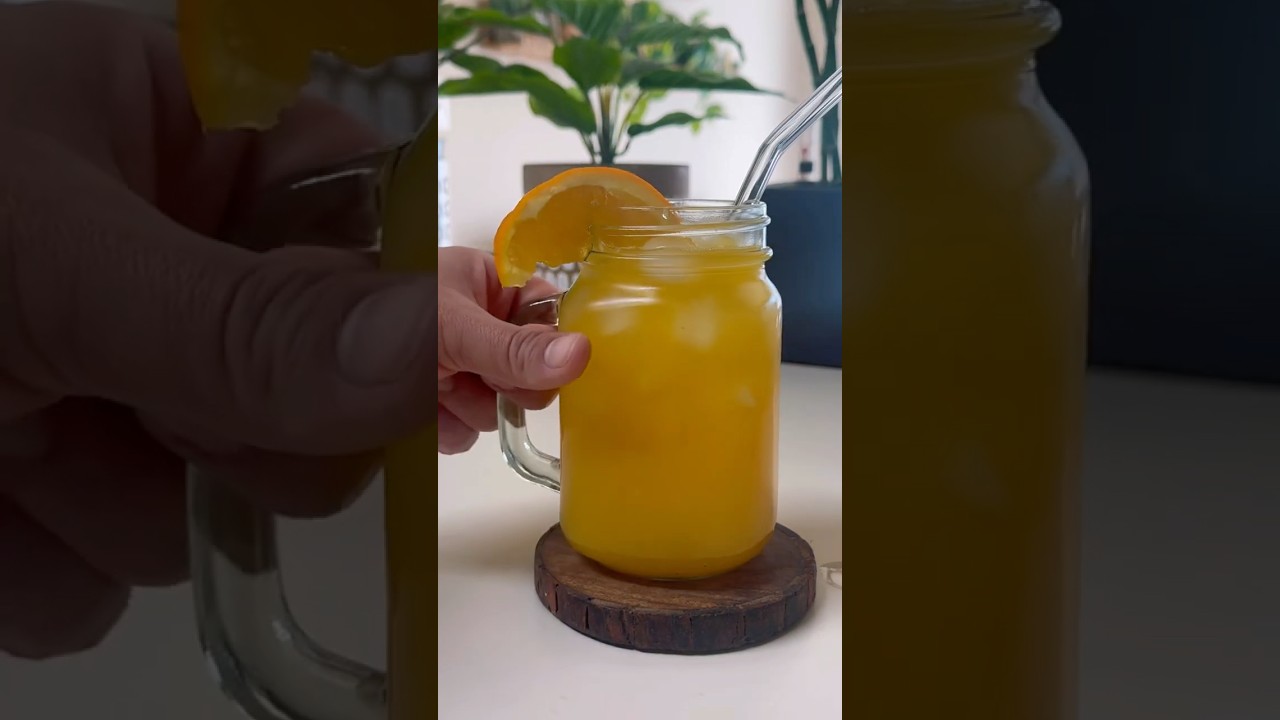 Freshly Squeezed Orange Juice #asmr #amsrsounds #juice #orange #ice #fresh #healthy #drink #shorts