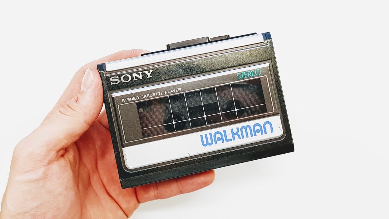 Let's Refurb! - '13 Reasons Why' Walkman Repair!
