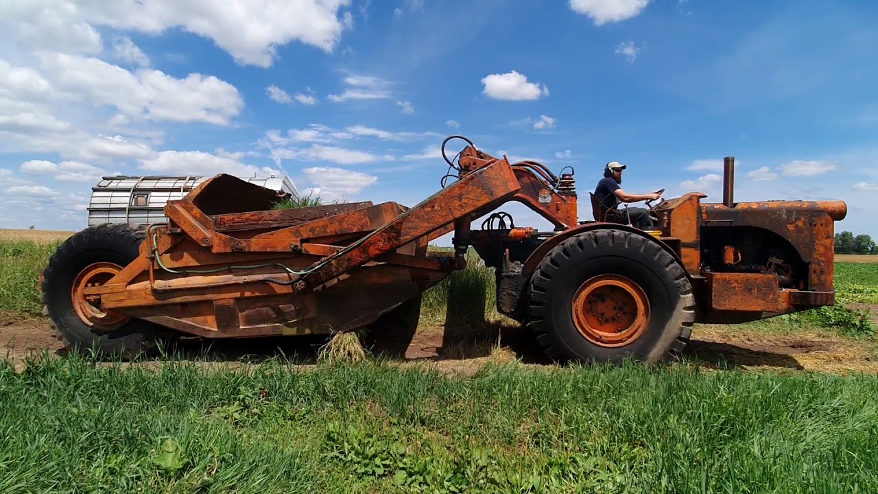 Will it Start! 1950's allis chalmers pan scrapper.