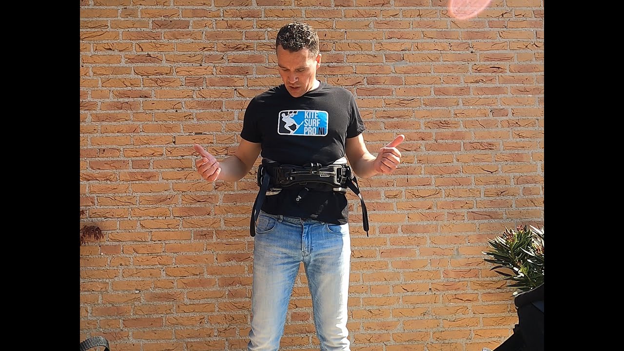Kitesurf trapeze: keuzehulp zit trapeze, heuptrapeze en maat