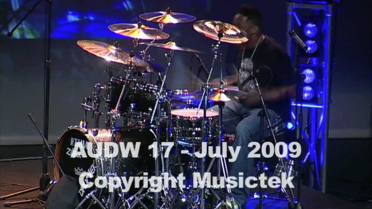 Thomas Pridgen, Ronald Bruner Jr. Drum Battle - Part 2/3