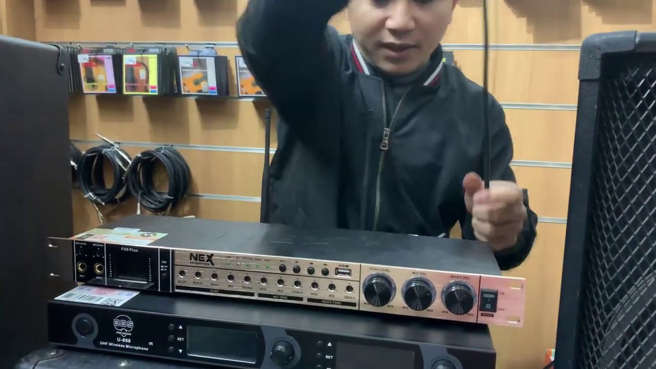 Test âm bộ Âm ly và loa Fender Squier 4 kết hợp với vang Fx9 Plus và micro không dây giá rẻ