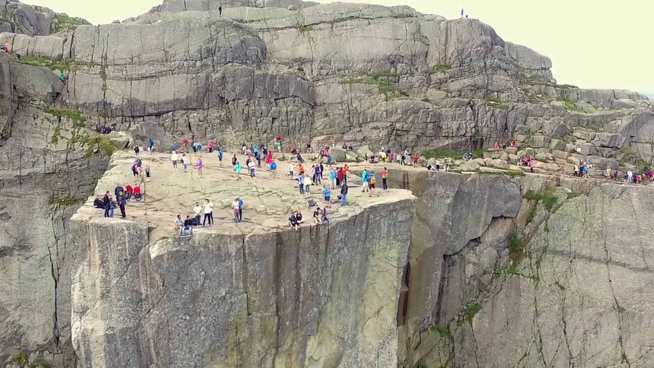 Spectacular scenery filmed by drone 