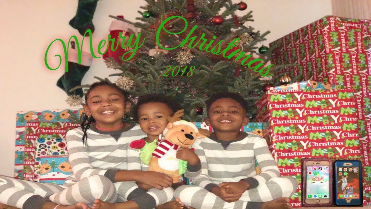 CHRISTMAS MORNING SPECIAL 2018 | We Gave Them iPHONES